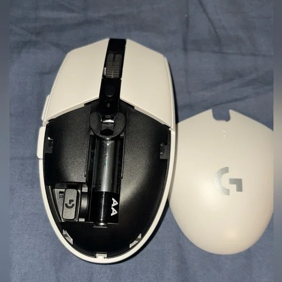 G305 LIGHTSPEED WIRELESS GAMING MOUSE WHITE - Picture 9 of 9